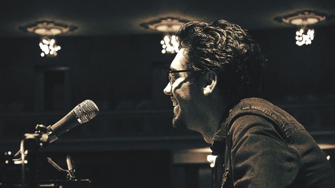 Imagen de Fabián al piano. | L.N.C.