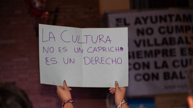 Una de las pancartas que pudo verse este jueves. ÁLVARO CUENCO FERNÁNDEZ Una de las pancartas que pudo verse este jueves. ÁLVARO CUENCO FERNÁNDEZ