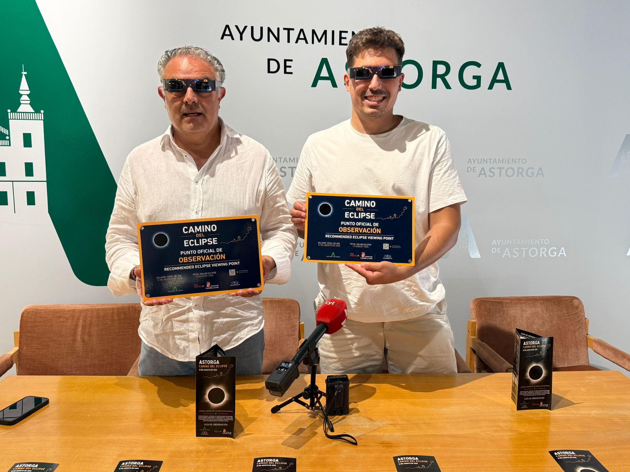Un instante de la presentación del ‘Camino del Eclipse’. | L.N.C.