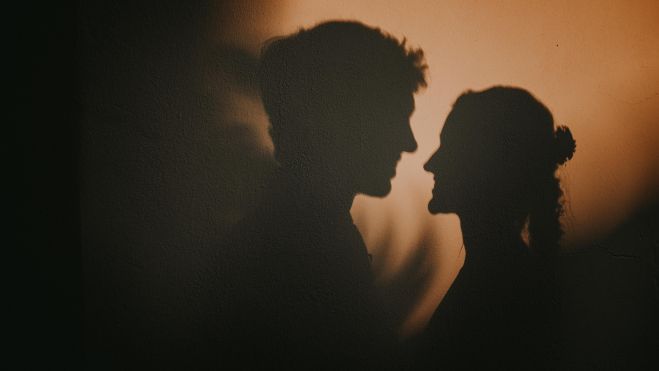 La sombra del eclipse ha sido el marco perfecto para la boda de Laura y Dani