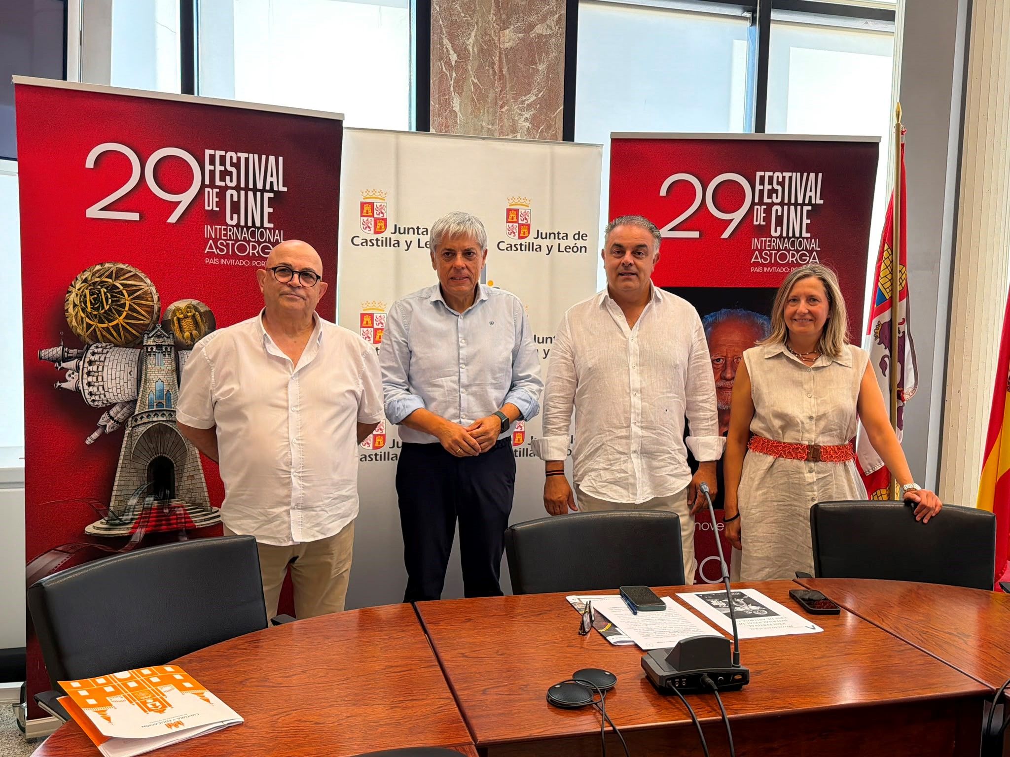 Un instante de la presentación del festival, que tuvo lugar este viernes en la delegación territorial de la Junta de Castilla y León. | SAÚL ARÉN Un instante de la presentación del festival, que tuvo lugar este viernes en la delegación territorial de la Junta de Castilla y León. | SAÚL ARÉN
