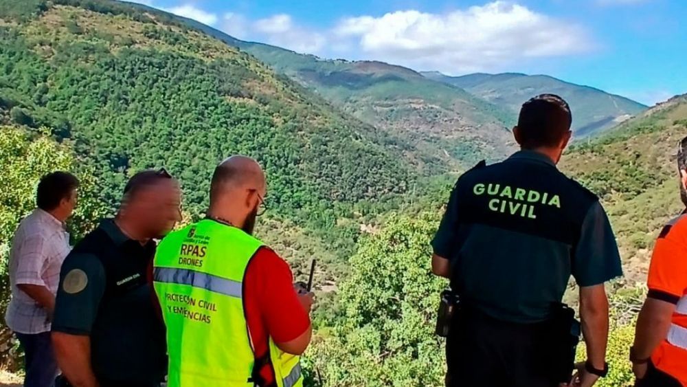 Cuerpos movilizados durante la búsqueda de la mujer.