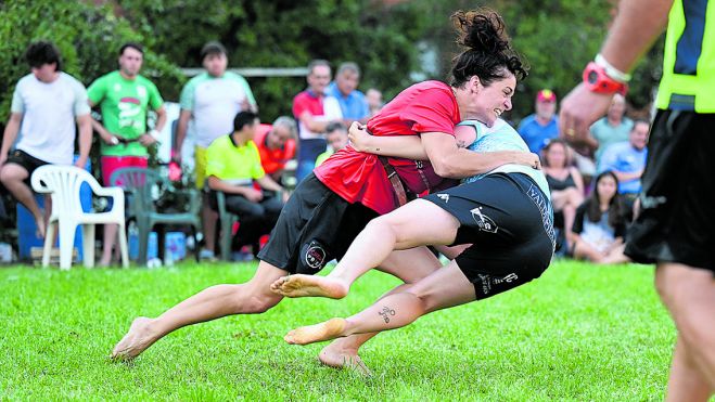 La nómada vallecana Estrella se llevó el corro derrotando a Ángela Lozano y Marta Llamazares / SAUL ARÉN La nómada vallecana Estrella se llevó el corro derrotando a Ángela Lozano y Marta Llamazares / SAUL ARÉN
