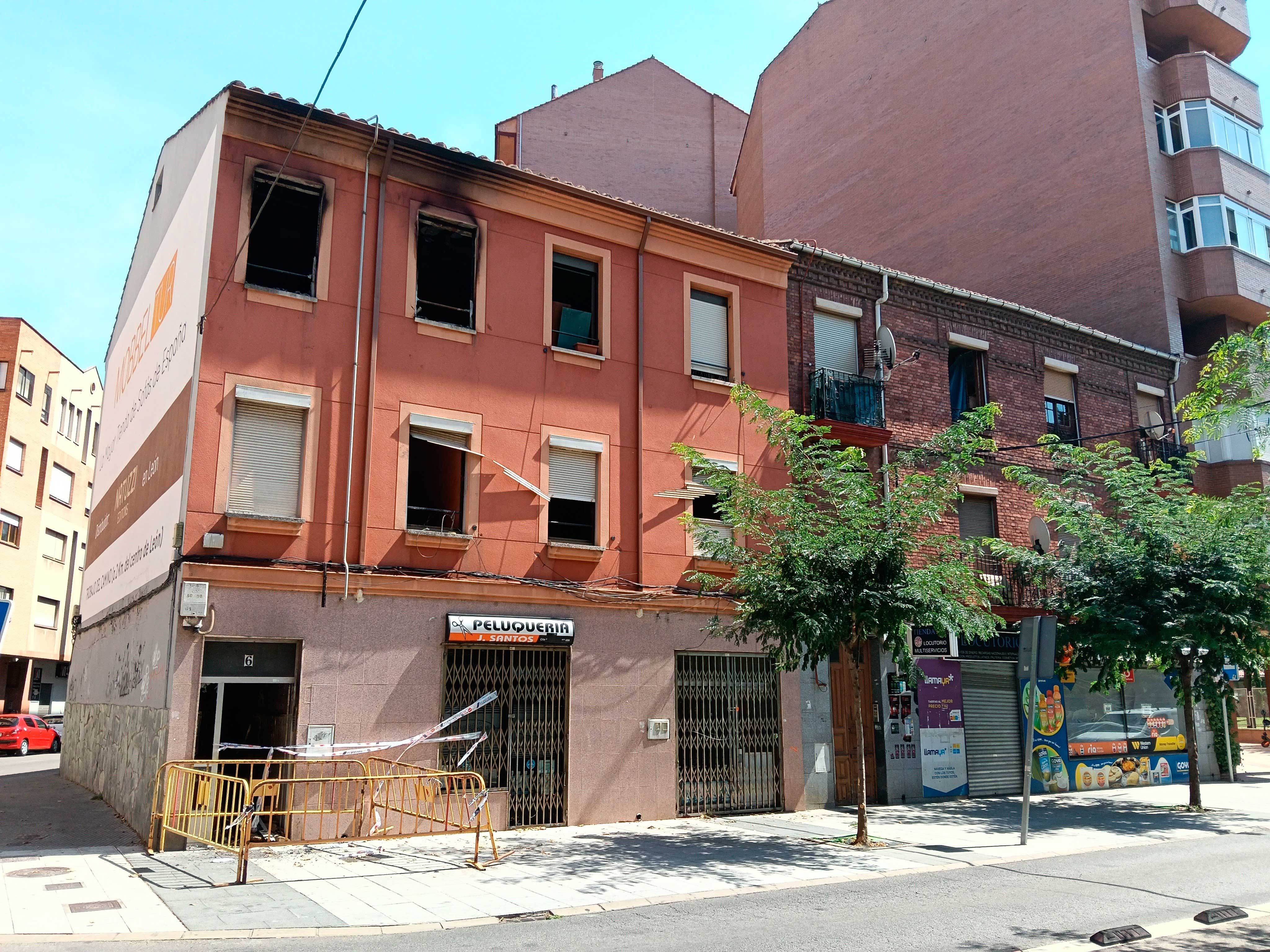 Imagen del edifcio ocupado en el barrio de El Crucero. | L.N.C.