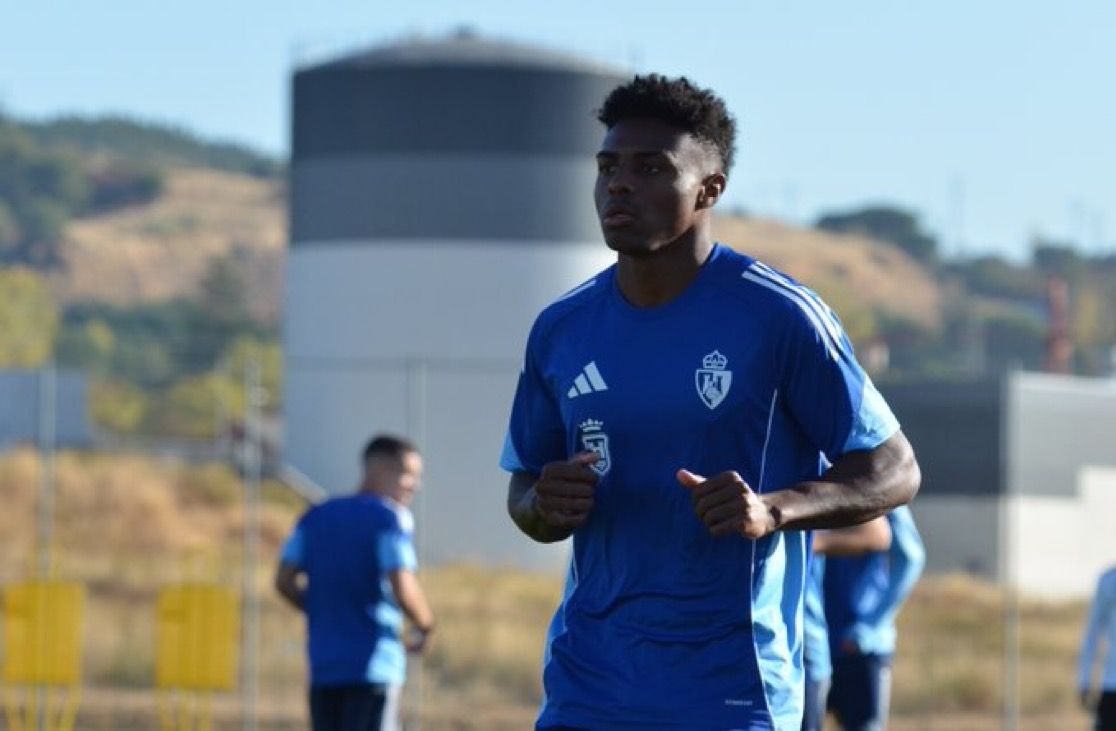 Lian, durante un entrenamiento con la Ponferradina. | SDP