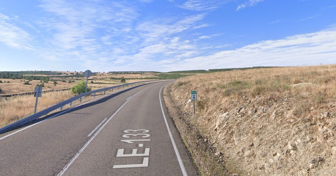  Kilómetro 6 de la LE-133, en el término municipal de Santiago Millas | L.N.C.