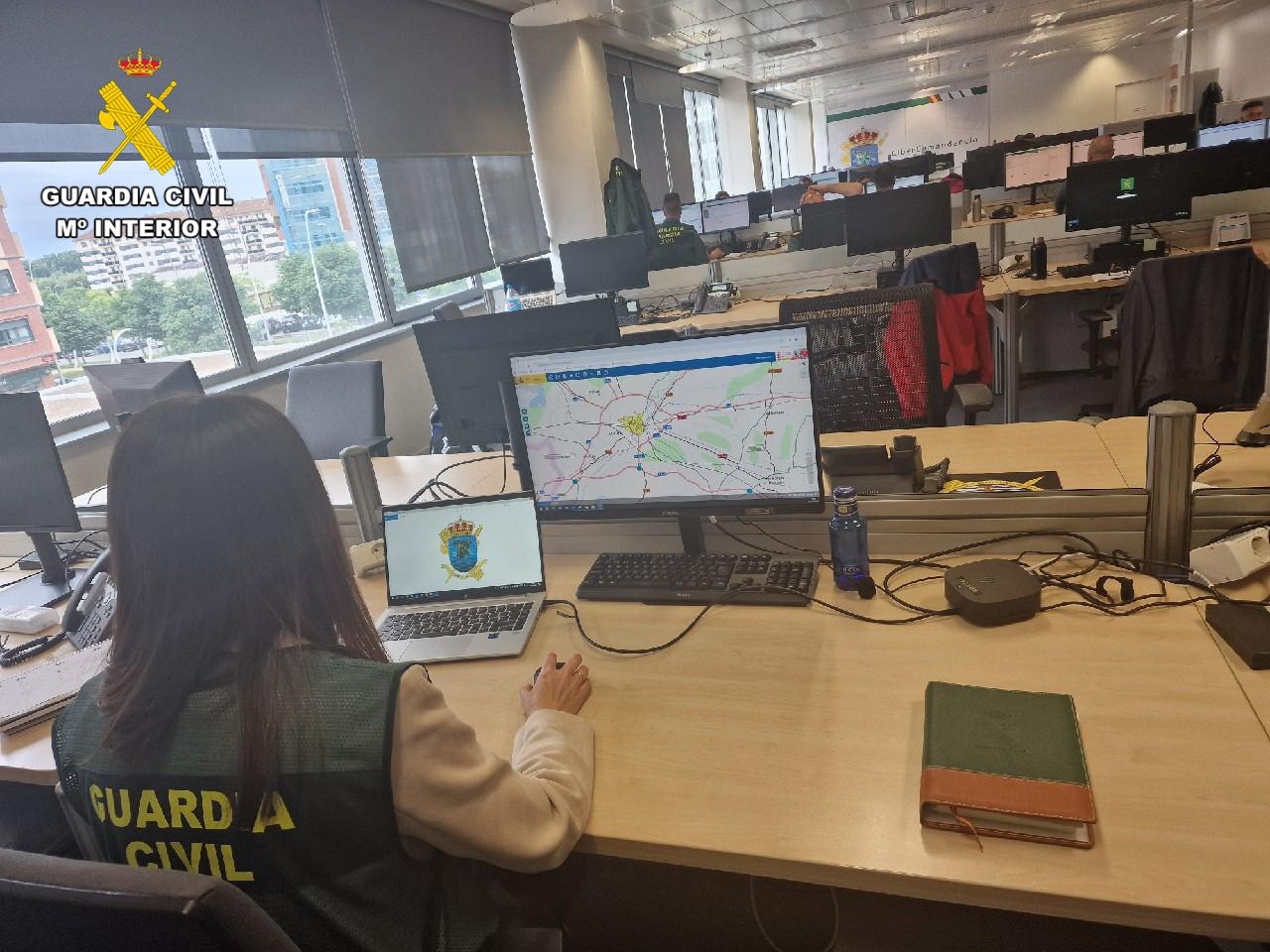 La Guardia Civil esclarece una estafa cometida mediante amenazas y extorsión a través de aplicaciones de mensajería | L.N.C. La Guardia Civil esclarece una estafa cometida mediante amenazas y extorsión a través de aplicaciones de mensajería | L.N.C.