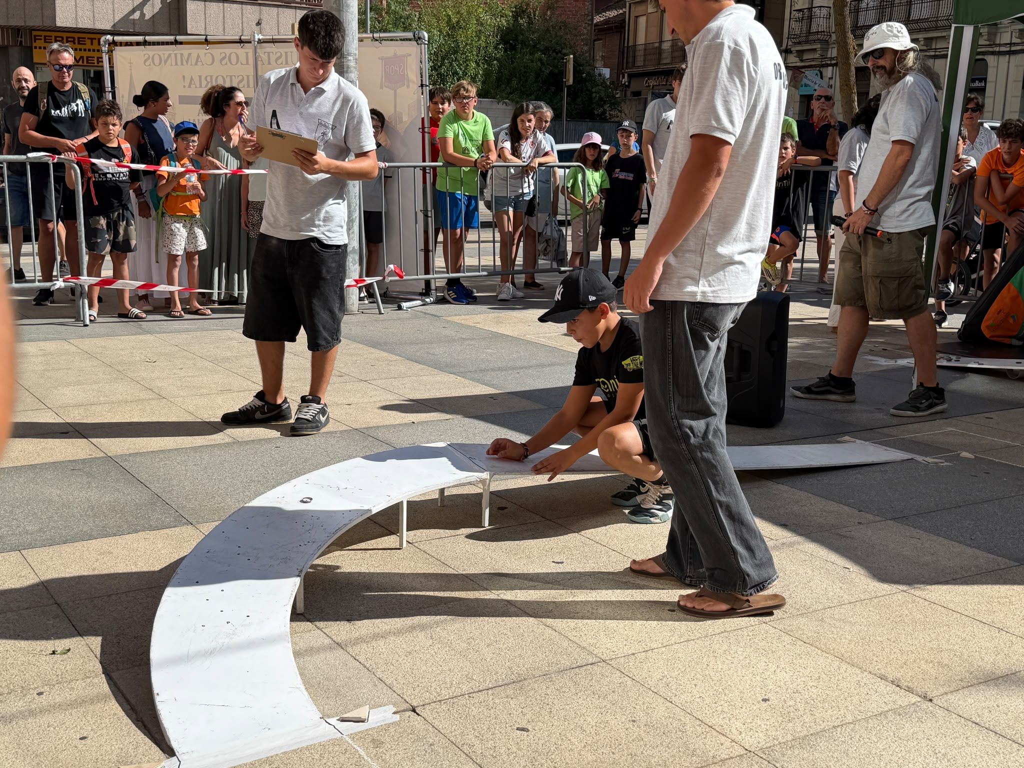 No hay fiestas de Astorga sin chapas. | SAÚL ARÉN 