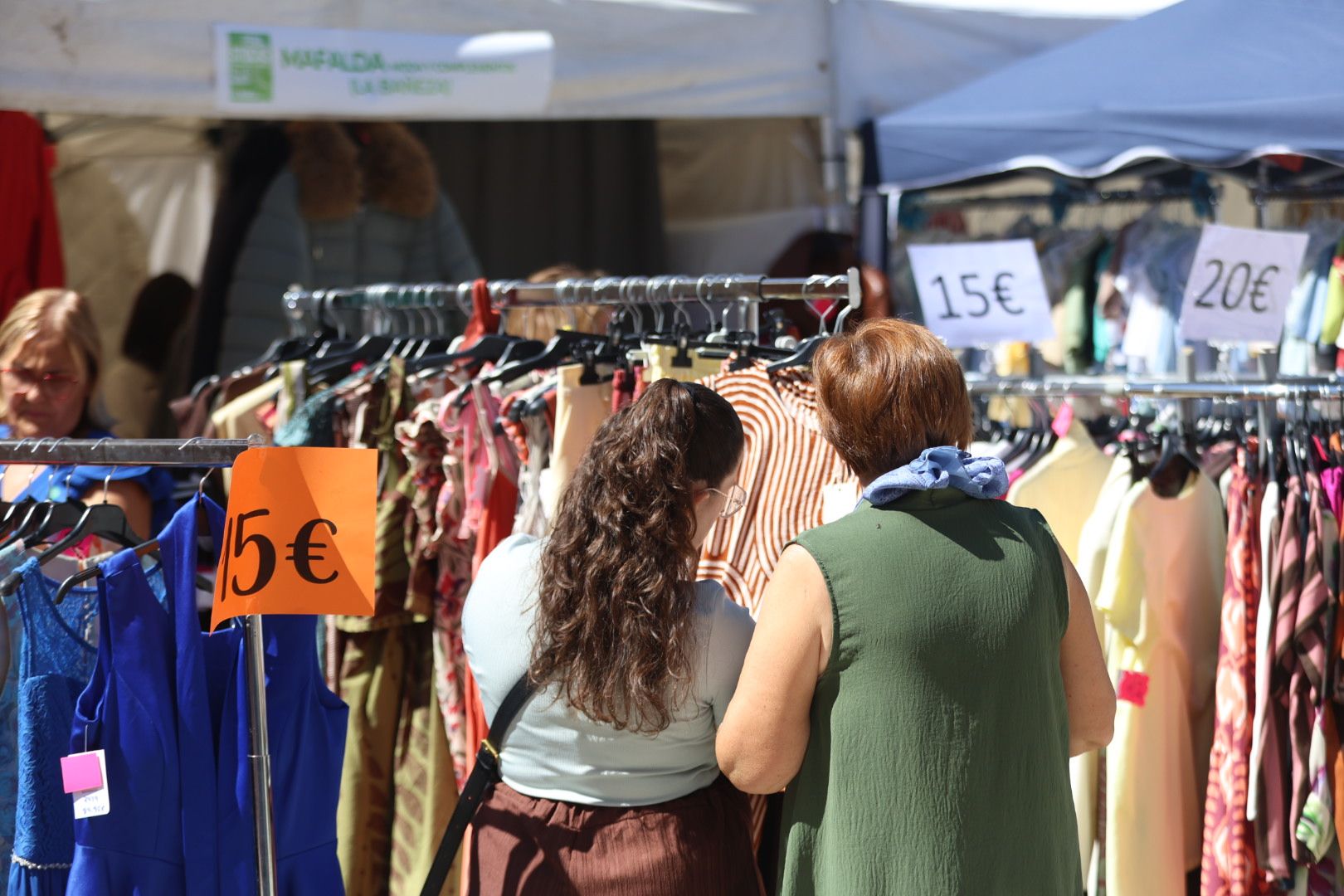 La Feria de Stocks del Comercio de la Bañeza, en imágenes 