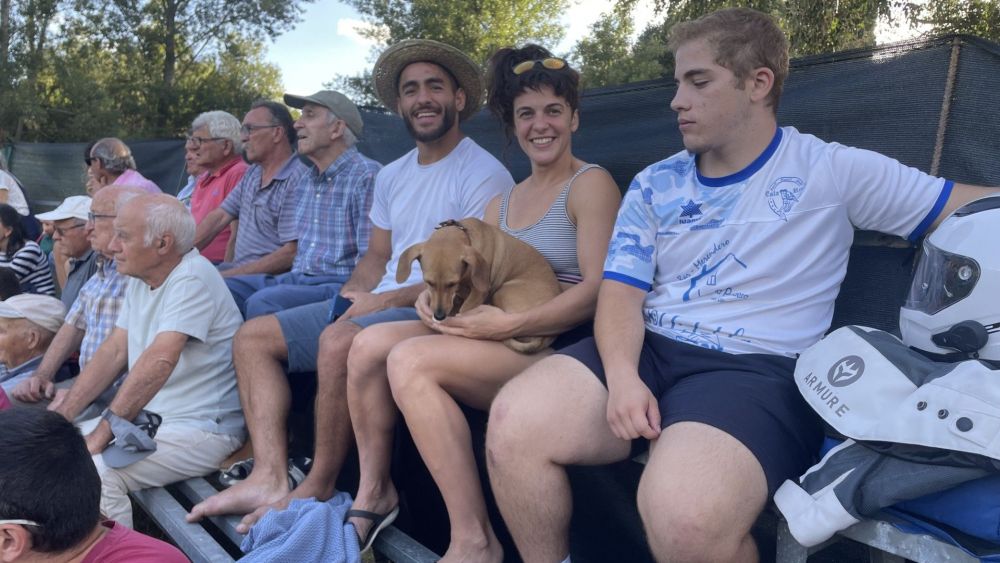 El grupo de Nómadas con Estrella ya feliz tras su victoria e Ibai, que no quiso arriesgar ante la cercanía de un Europeo de Sambo / F. FERNÁNDEZ El grupo de Nómadas con Estrella ya feliz tras su victoria e Ibai, que no quiso arriesgar ante la cercanía de un Europeo de Sambo / F. FERNÁNDEZ