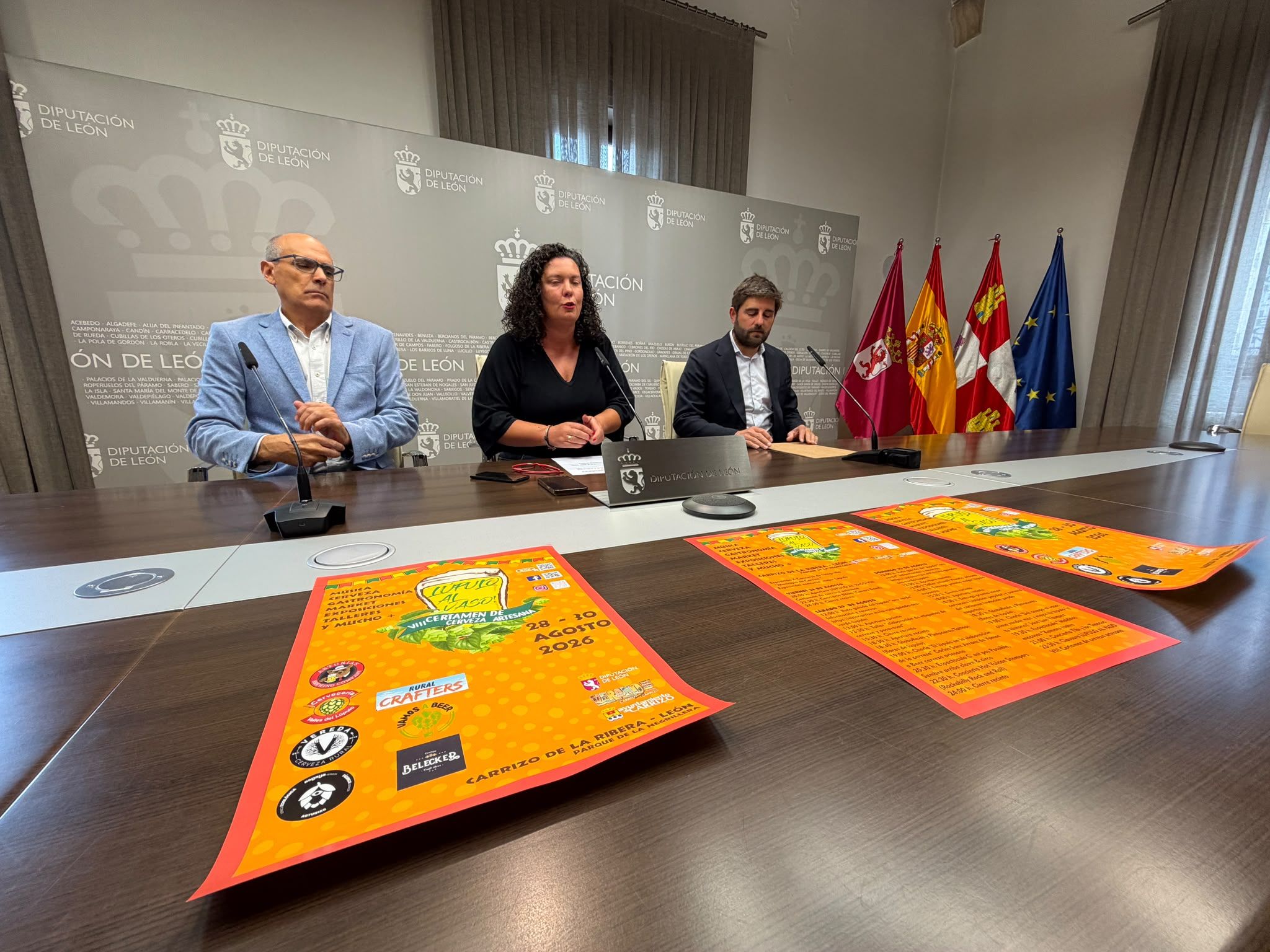 Un instante de la presentación del certamen 'Lúpulo al vaso' de Carrizo. | SAÚL ARÉN Un instante de la presentación del certamen 'Lúpulo al vaso' de Carrizo. | SAÚL ARÉN