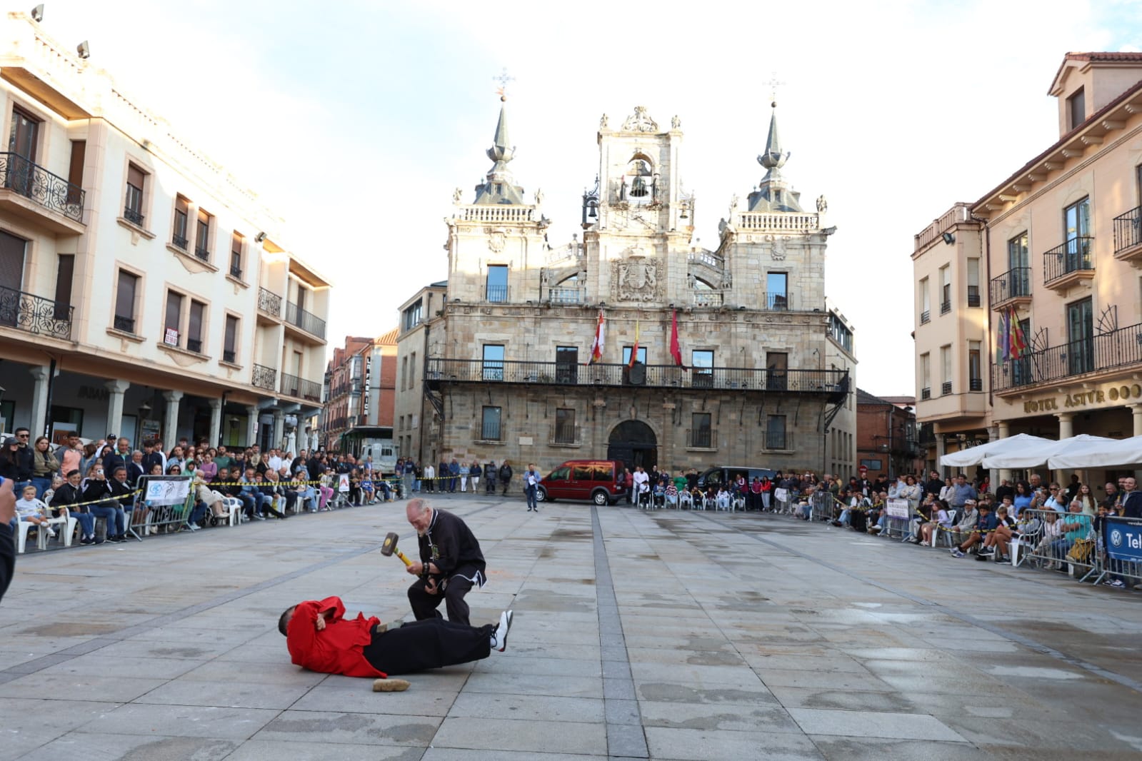 Espectáculo de los Jiménez de Astorga. | FERNANDO OTERO