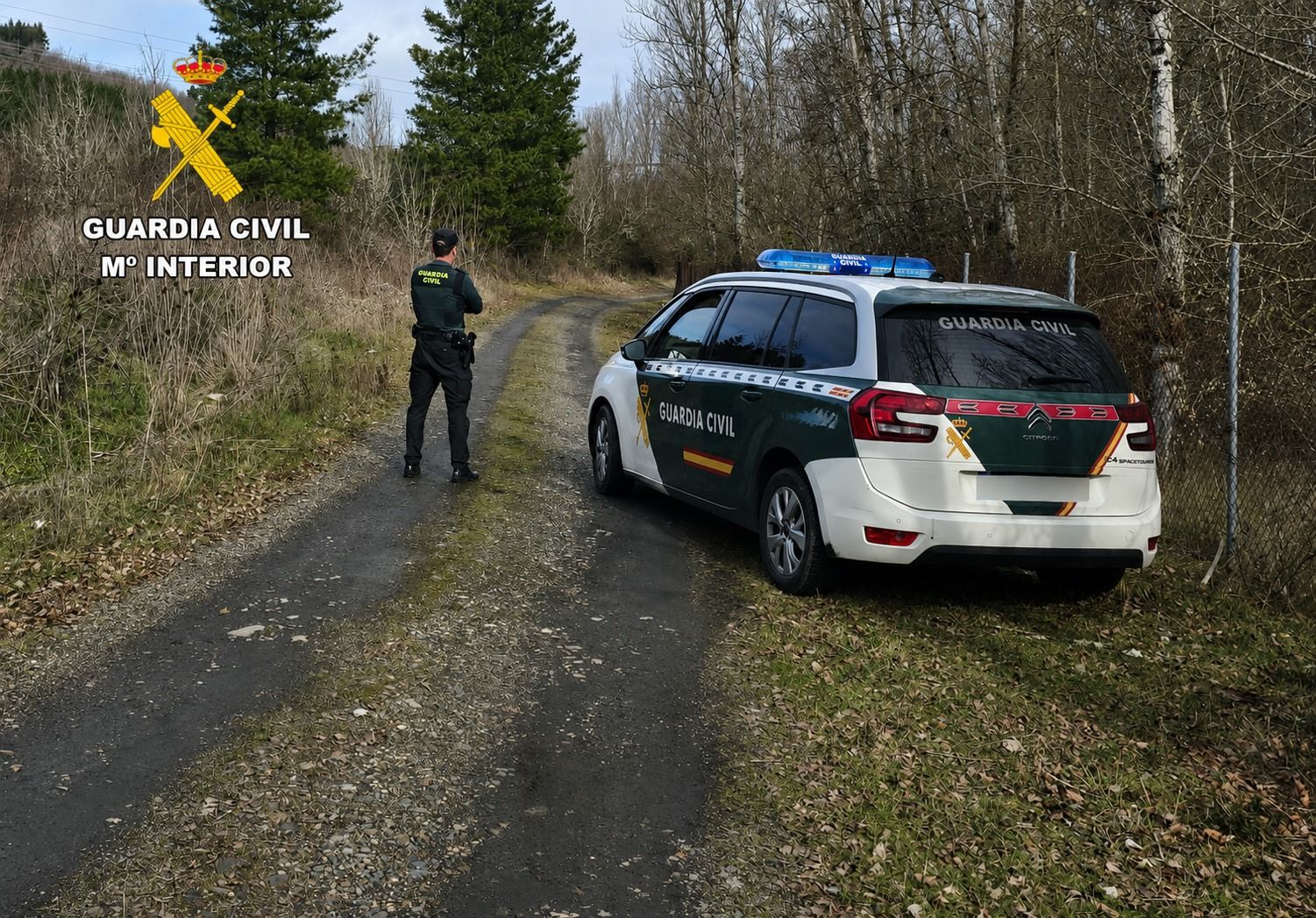 La Guardia Civil localiza con vida a la mujer desaparecida en Castropodame. 