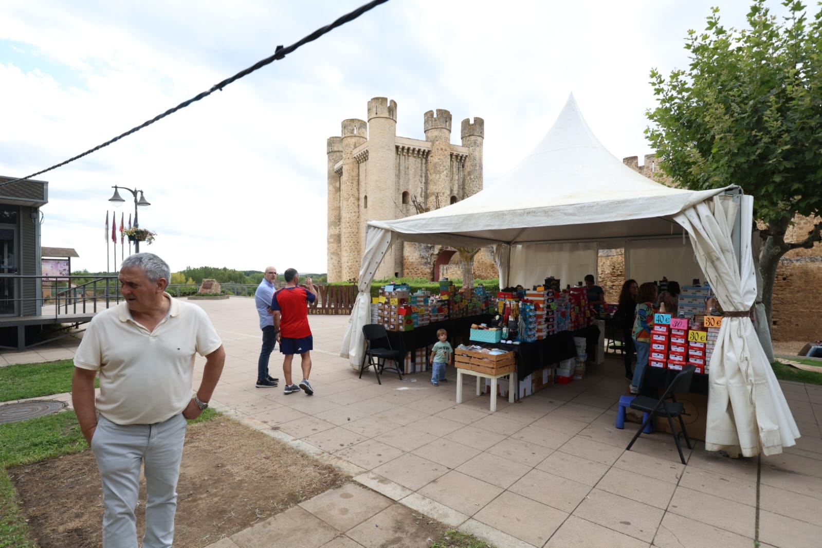 Feria del Stock de Valencia de Don Juan. | FERNANDO OTERO