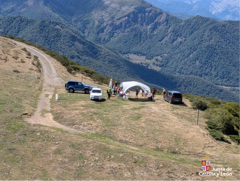 El Grupo de Rescate auxilia a un corredor indispuesto en Picos de Europa. | EMERGENCIAS 112