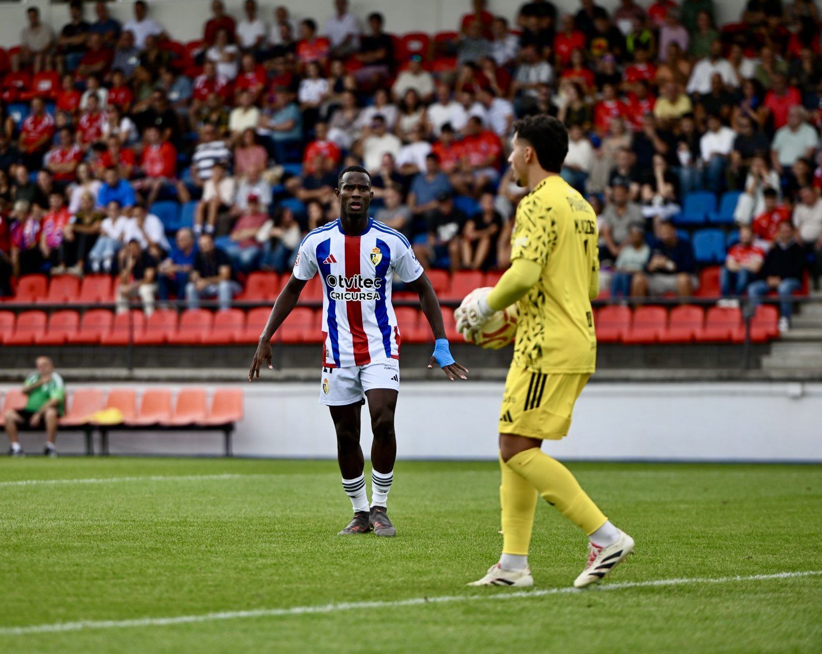 La Ponferradina ya conoce los horarios de sus dos próximos partidos. OURENSE La Ponferradina ya conoce los horarios de sus dos próximos partidos. OURENSE