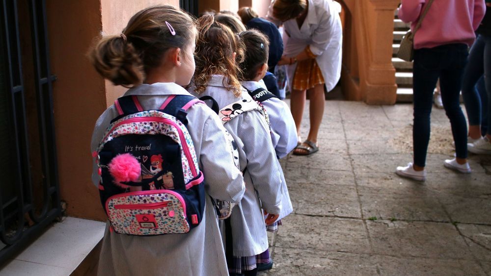 Los niños y niñas de León ya preparan sus mochilas para volver a las aulas. | SAÚL ARÉN