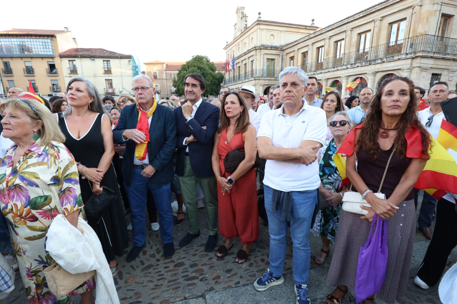 La concentración por Ceuta en León, en imágenes 