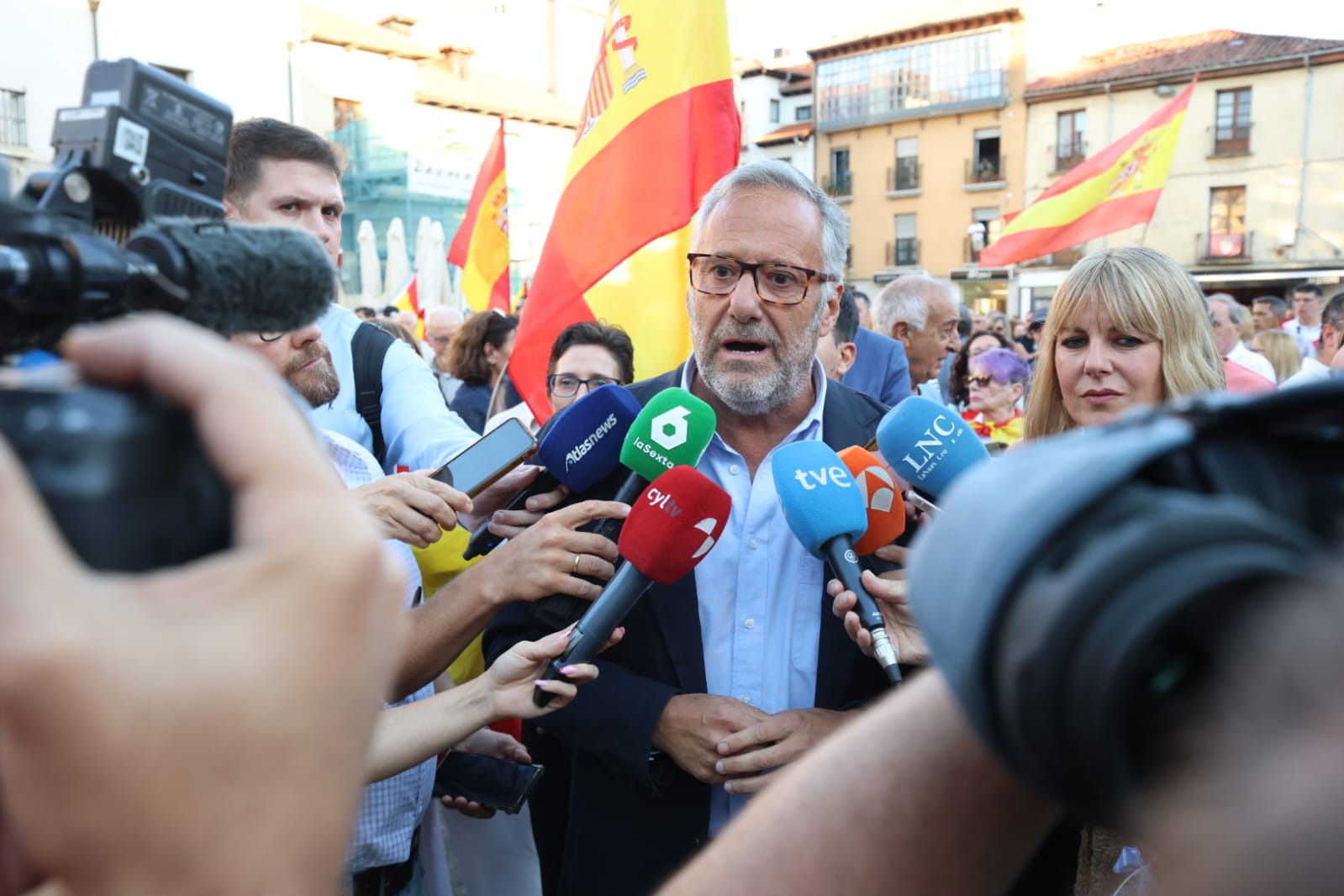 La concentración por Ceuta en León, en imágenes 
