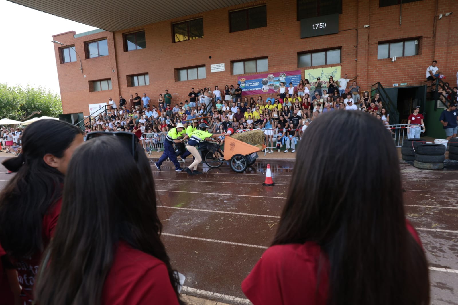 Carrera de camas en Santa María del Páramo 
