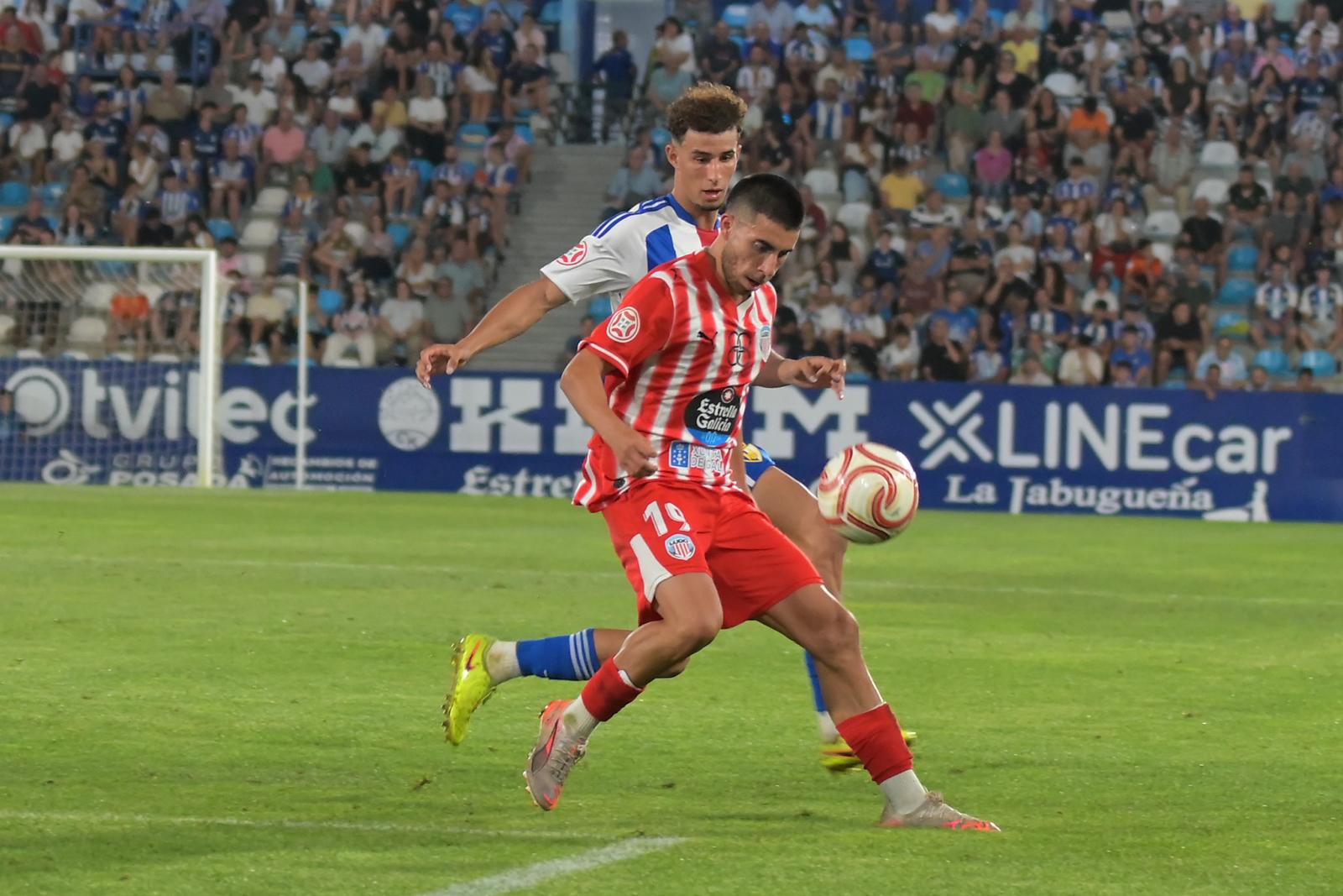 La Deportiva no pudo pasar del empate ante el Lugo en el debut del equipo en El Toralín  REPORTAJE GRÁFICO QUINITO (98)