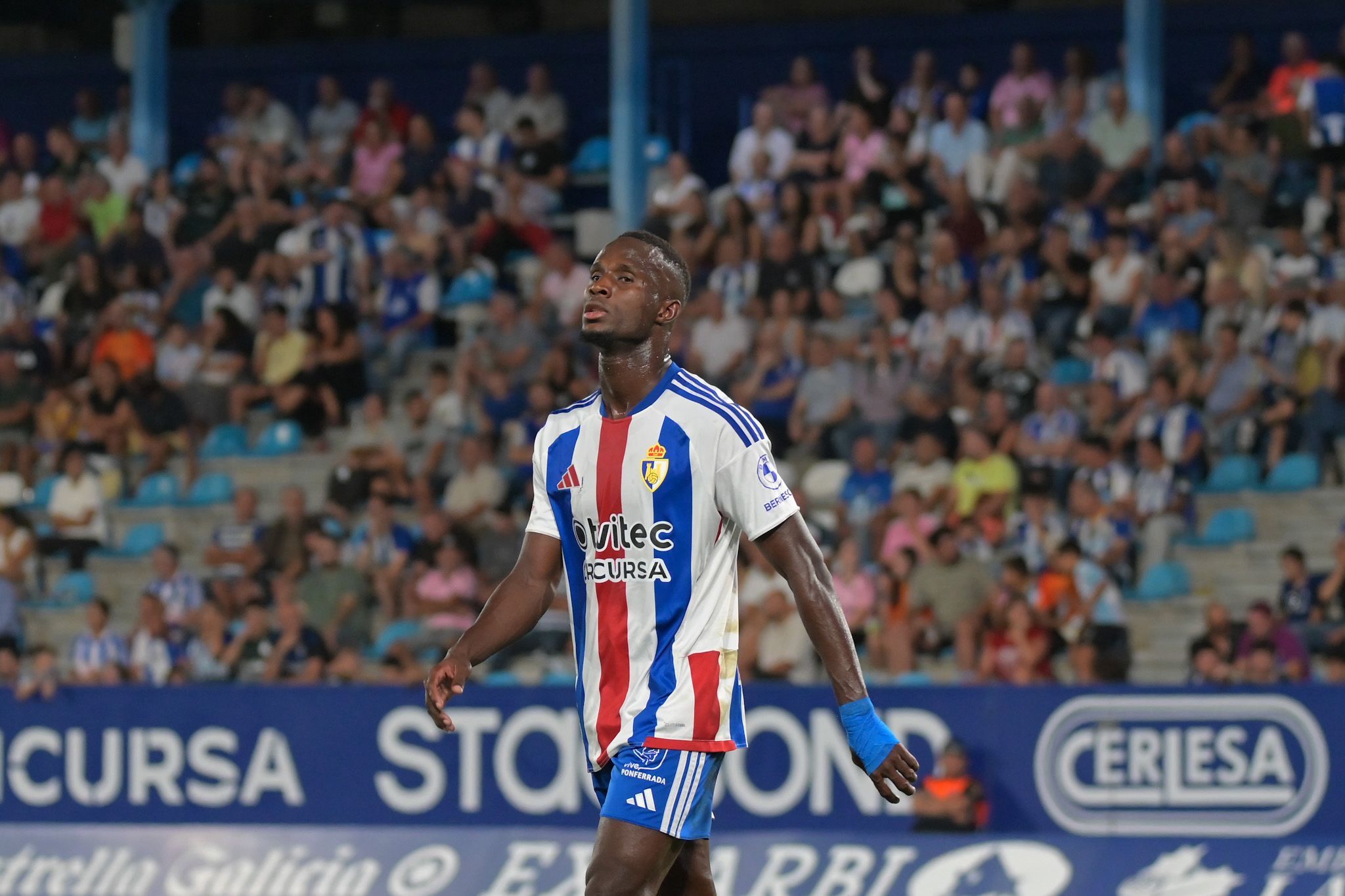 La Deportiva no pudo pasar del empate ante el Lugo en el debut del equipo en El Toralín  REPORTAJE GRÁFICO QUINITO (58)