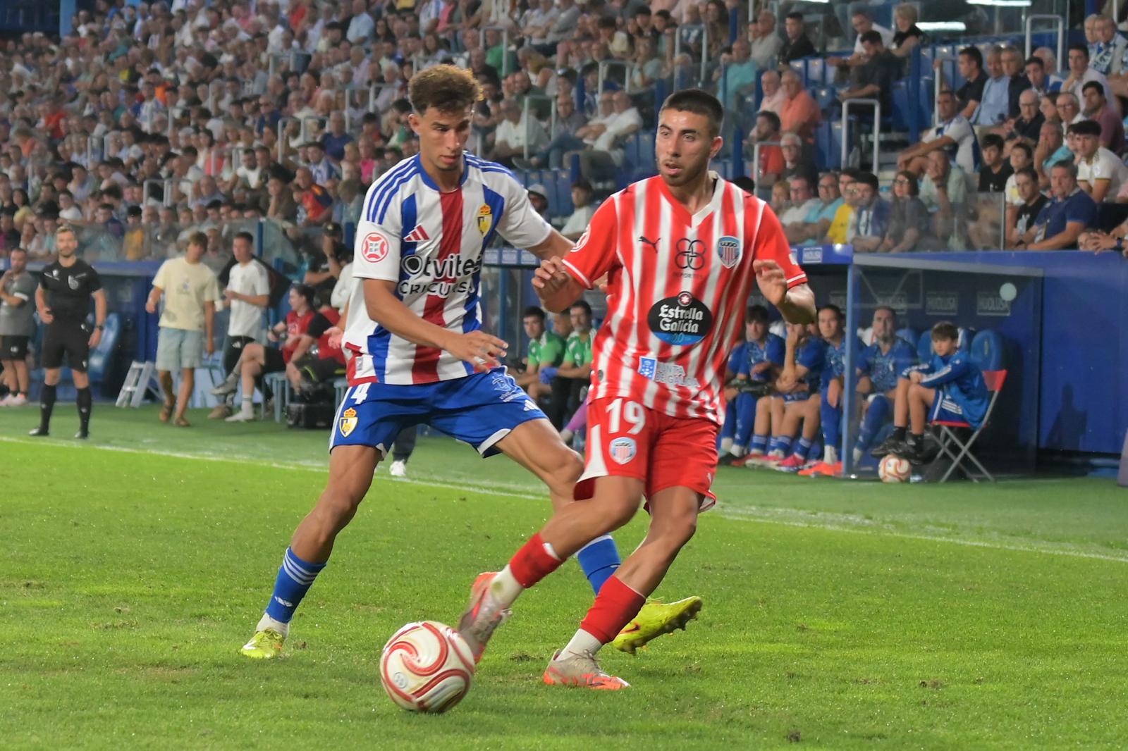 La Deportiva no pudo pasar del empate ante el Lugo en el debut del equipo en El Toralín  REPORTAJE GRÁFICO QUINITO (102)