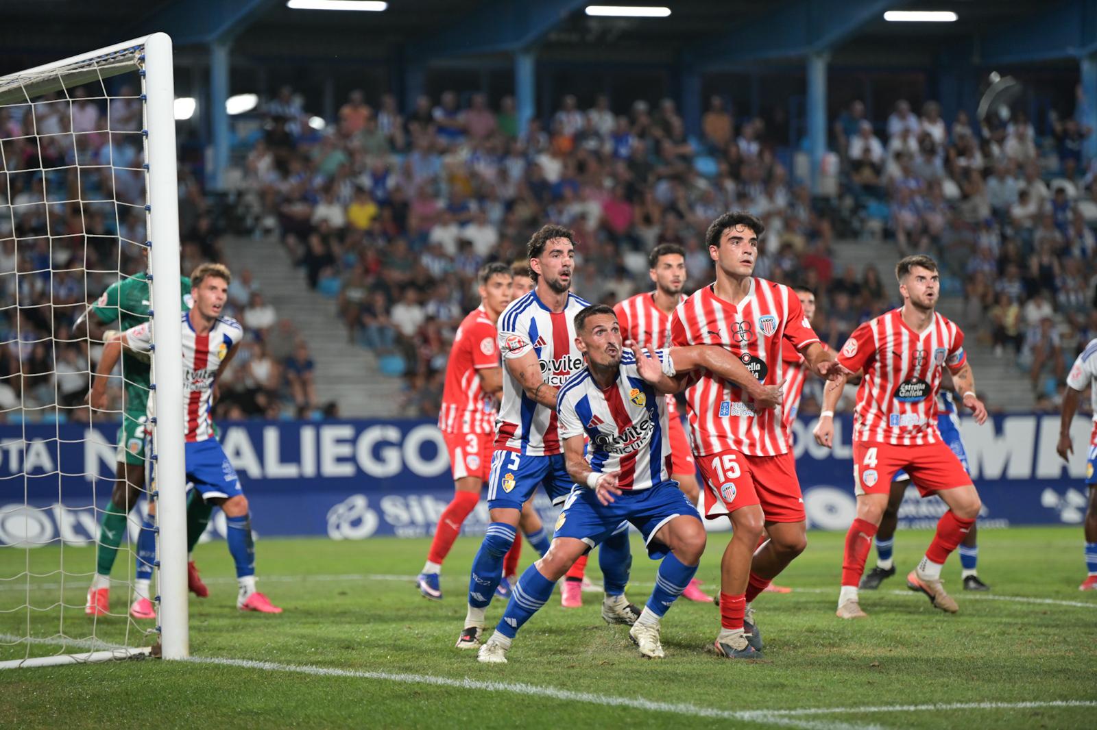 La Deportiva no pudo pasar del empate ante el Lugo en el debut del equipo en El Toralín  REPORTAJE GRÁFICO QUINITO (114)