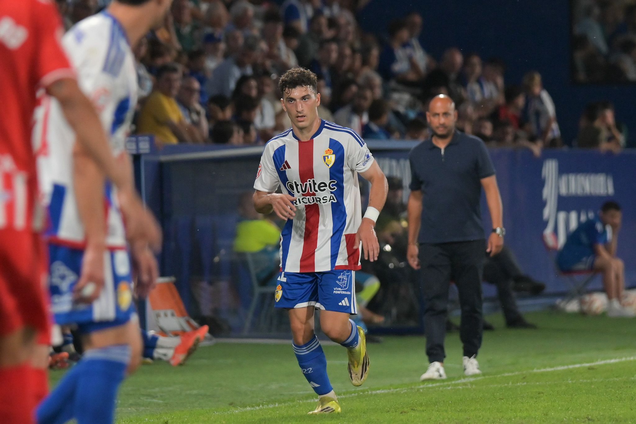La Deportiva no pudo pasar del empate ante el Lugo en el debut del equipo en El Toralín  REPORTAJE GRÁFICO QUINITO (23)