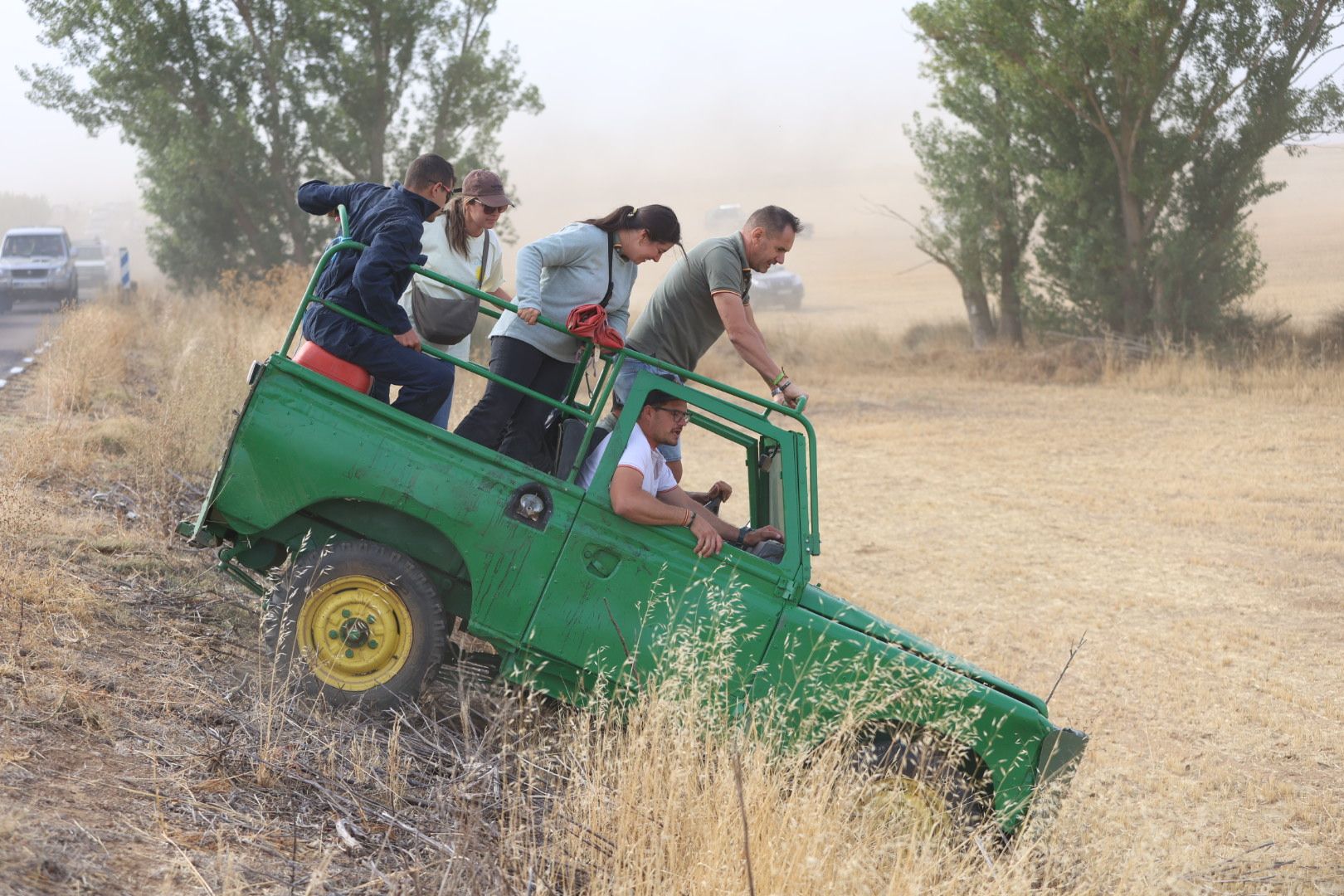 El tradicional encierro campestre de Valderas, en imágenes 