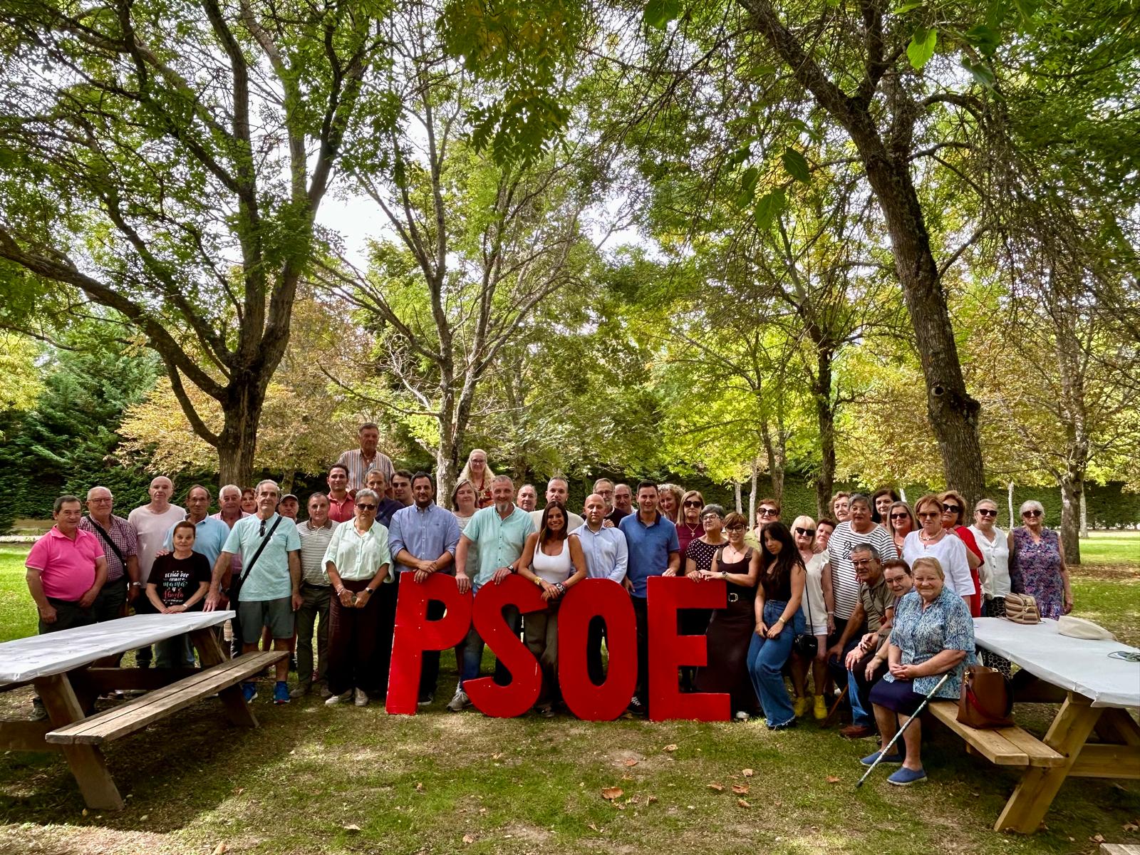 XII Feria de la Rosa en Boñar. | L.N.C.
