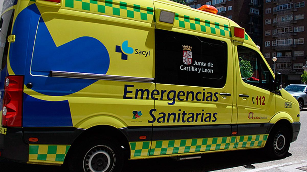 El hombre fue trasladado en al Hospital comarcal.