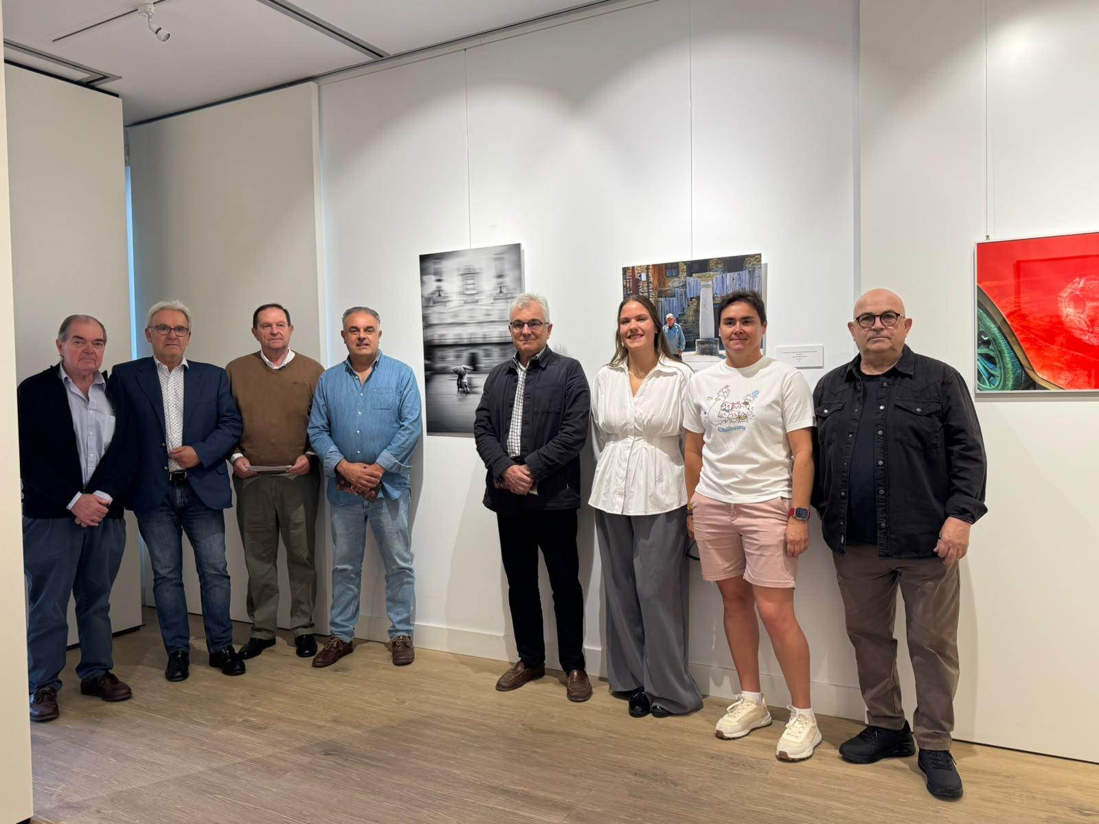 Inauguración este miércoles de la exposición en la Biblioteca Municipal de Astorga. | L.N.C. Inauguración este miércoles de la exposición en la Biblioteca Municipal de Astorga. | L.N.C.