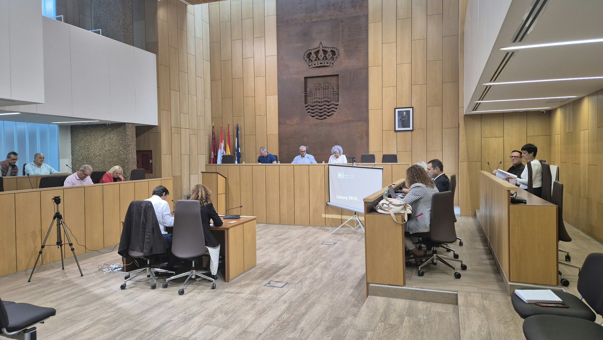 Pleno ordinario en el Ayuntamiento de Villaquilambre. | L.N.C.