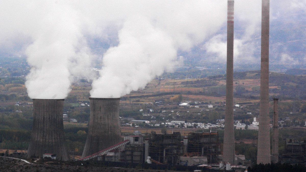 Central térmica de Compostilla en Cubillo del Sil. | CÉSAR SÁNCHEZ (ICAL)