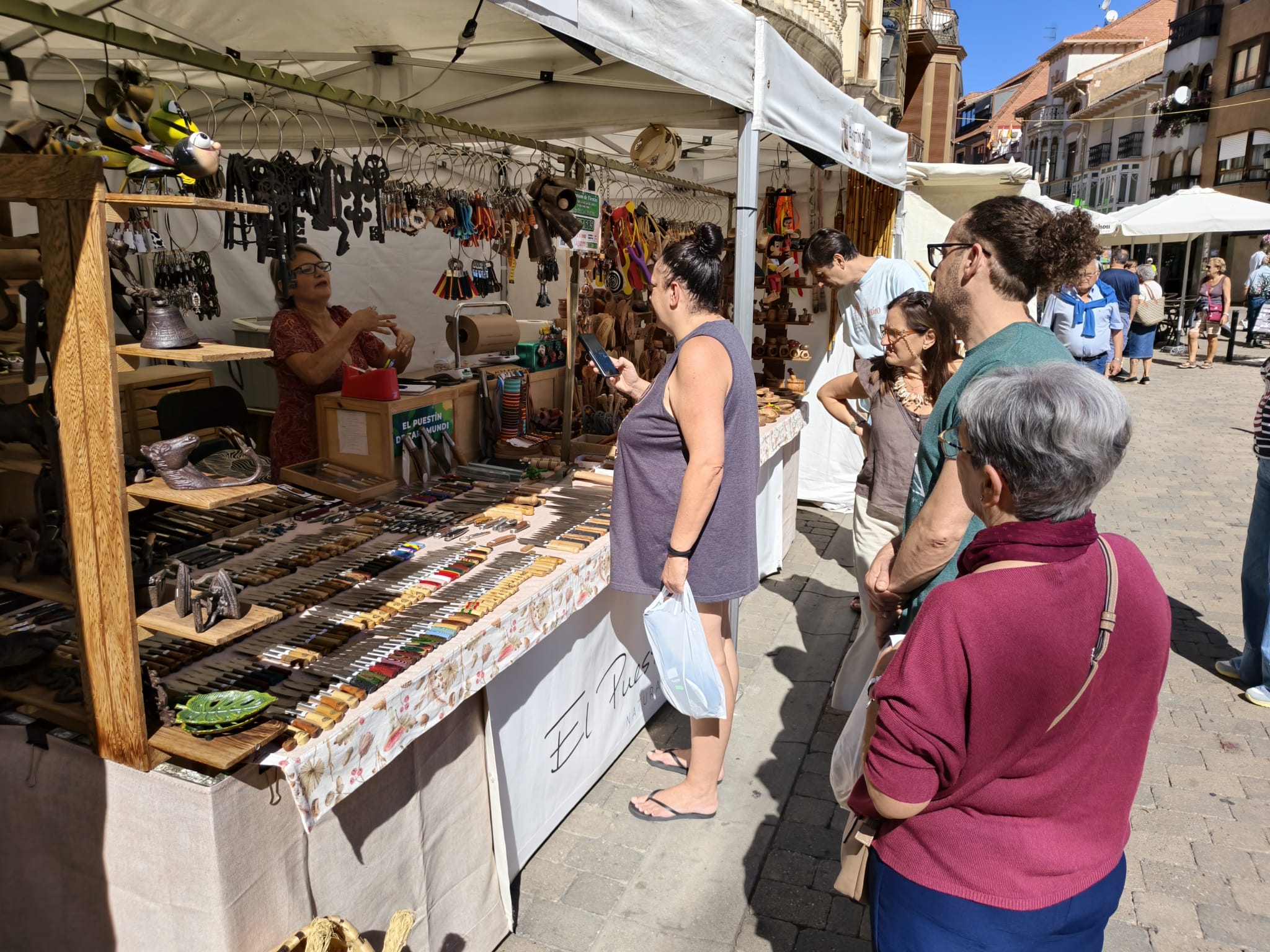 Feria Inauguración de la Feria Agroalimentaria de La Bañeza 2026. | ALEJANDRO RODRÍGUEZde La Bañeza 2026 (17)