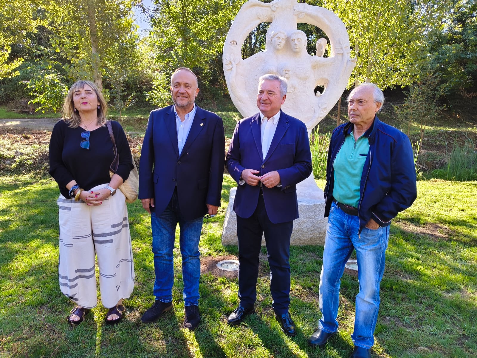 Inauguración del parque de esculturas en Carracedelo. | MAR IGLESIAS