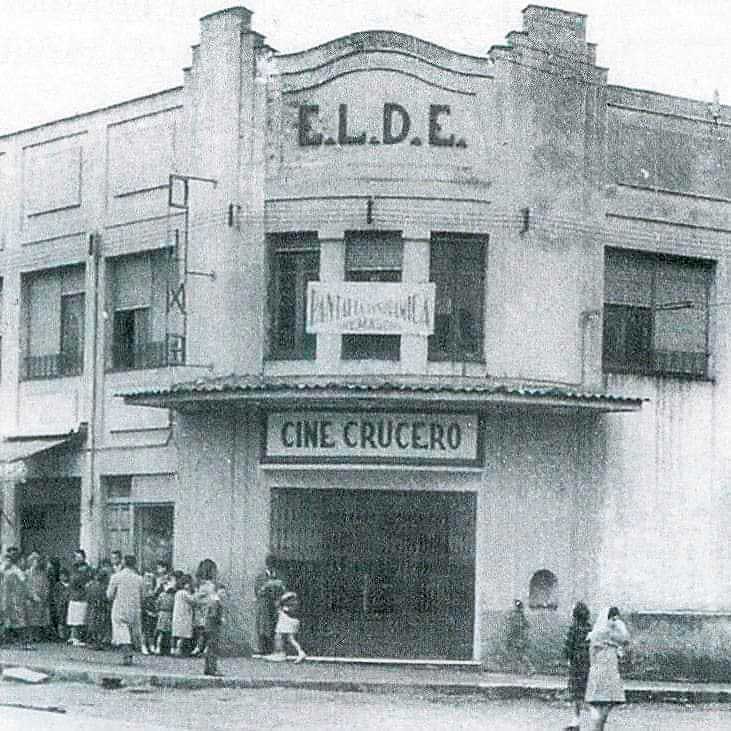 Imagen del antiguo cine 'El Crucero'