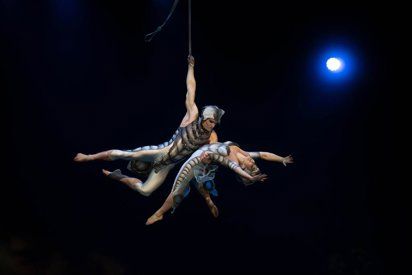 Las acrobacias aéreas del Cirque du Soleil ya triunfaron en Santiago. | César Arxina. EUROPA PRESS Las acrobacias aéreas del Cirque du Soleil ya triunfaron en Santiago. | César Arxina. EUROPA PRESS