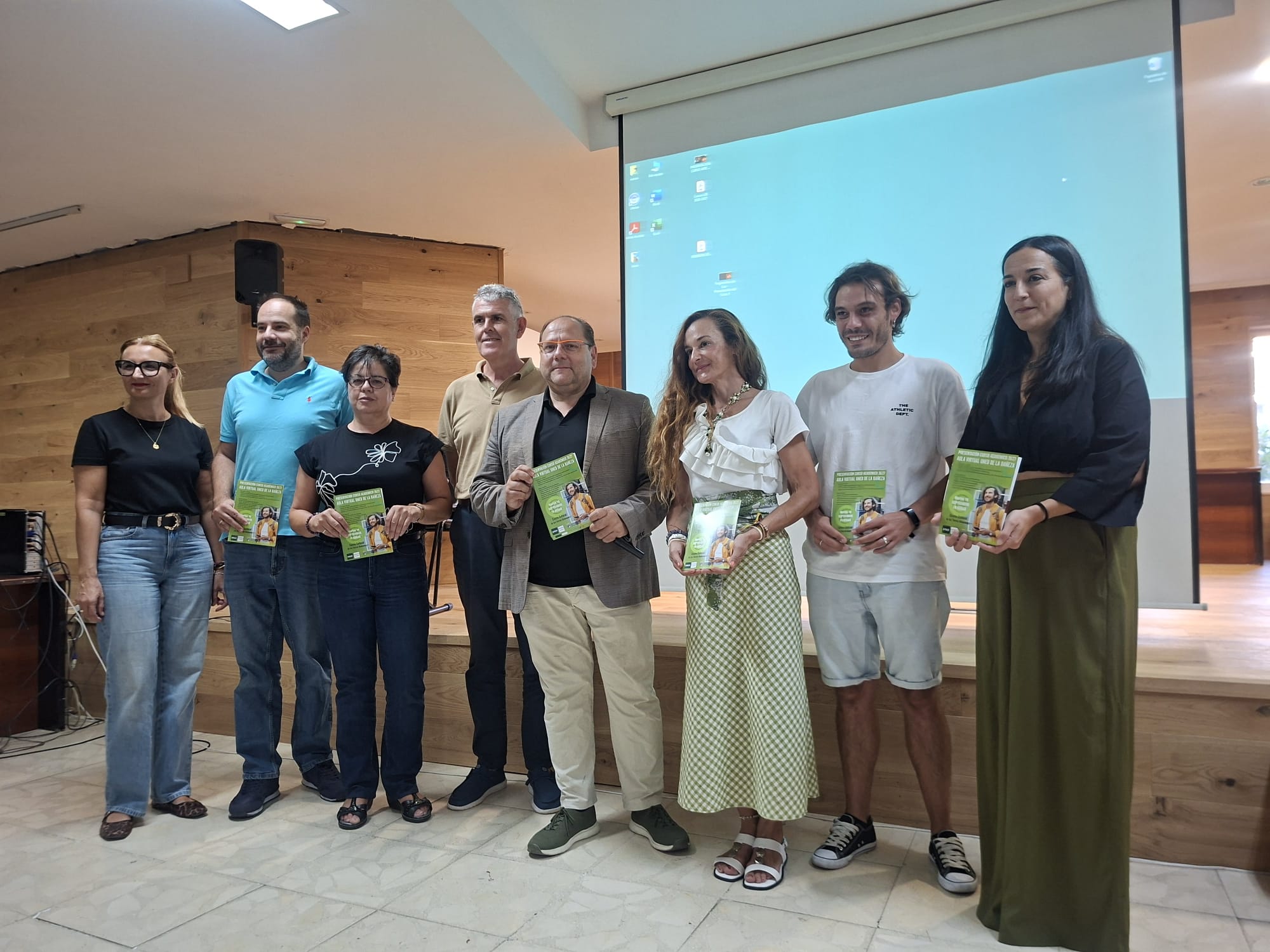 Presentación de los cursos de la Uned de La Bañeza este pasado martes. | L.N.C.