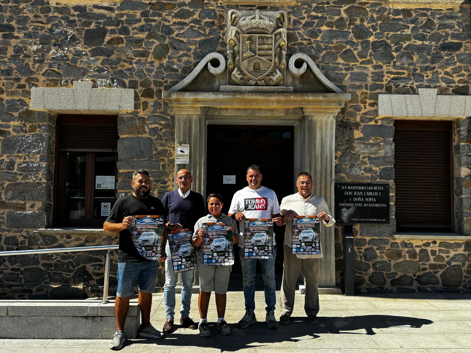 Un instante de la presentación del Rally Villa de Toreno. Un instante de la presentación del Rally Villa de Toreno.