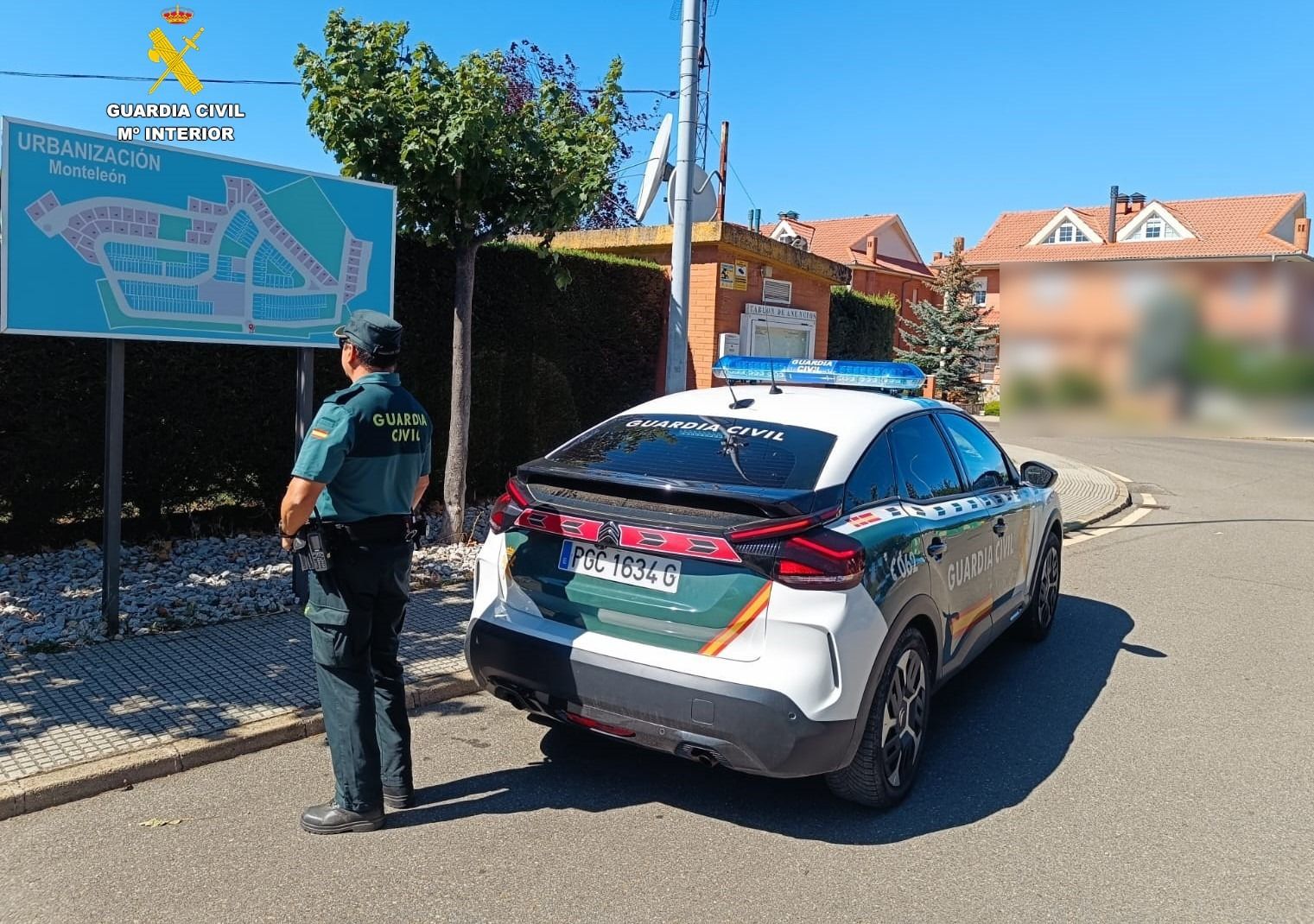 Hurto en la urbanización Monteleón, en Carbajal de la Legua. | GUARDIA CIVIL Hurto en la urbanización Monteleón, en Carbajal de la Legua. | GUARDIA CIVIL