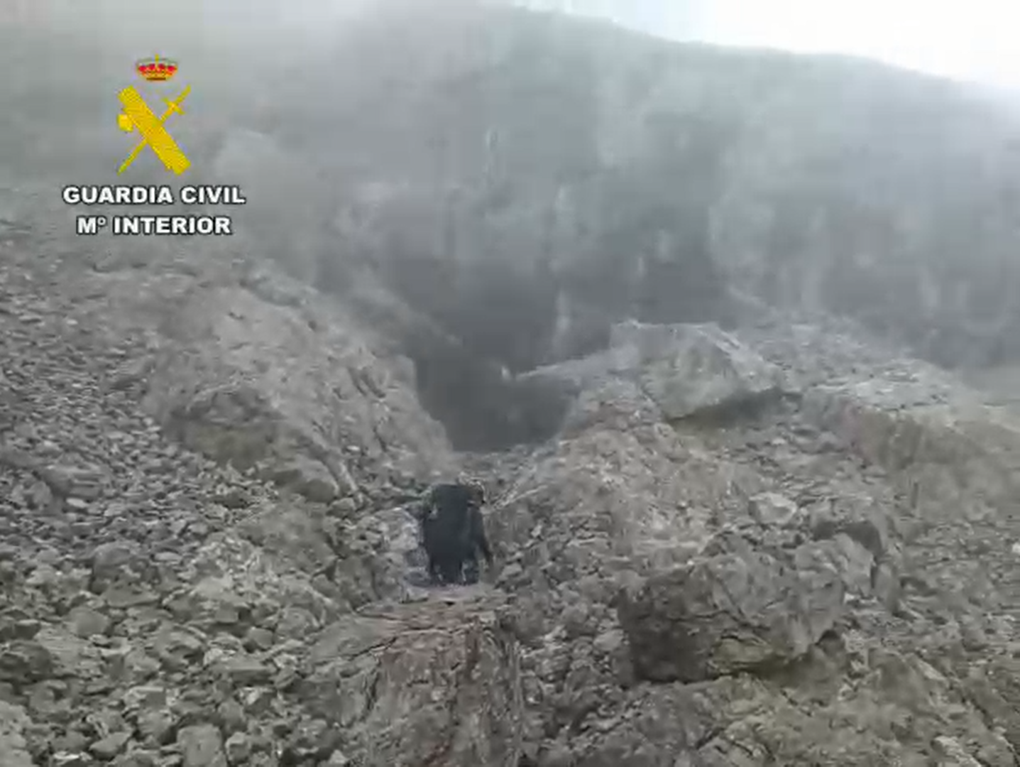 Rescate en el pico Torrecerredo. | GUARDIA CIVIL Rescate en el pico Torrecerredo. | GUARDIA CIVIL