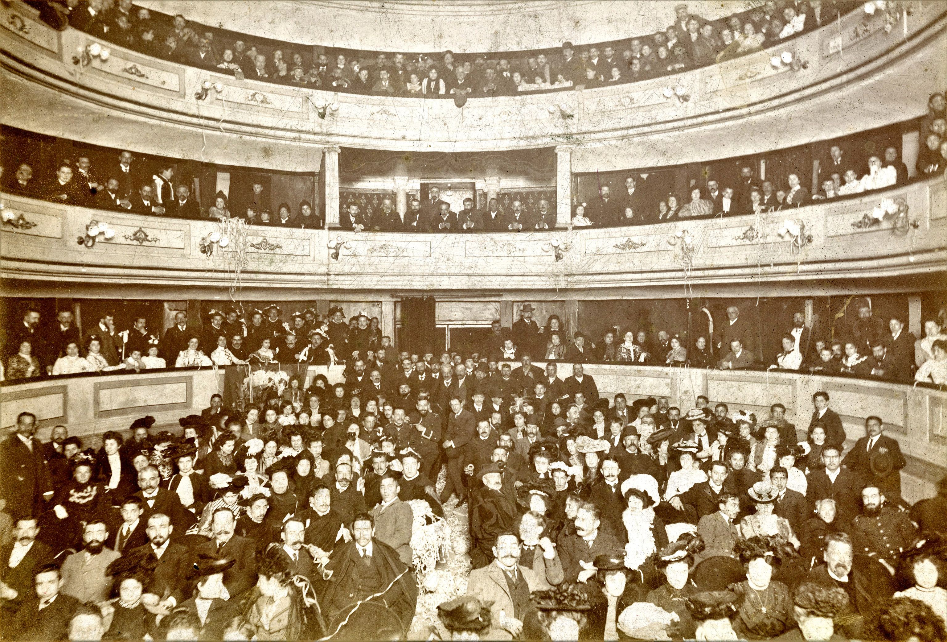 Foto del interior del Teatro Principal de León. | GERMÁN