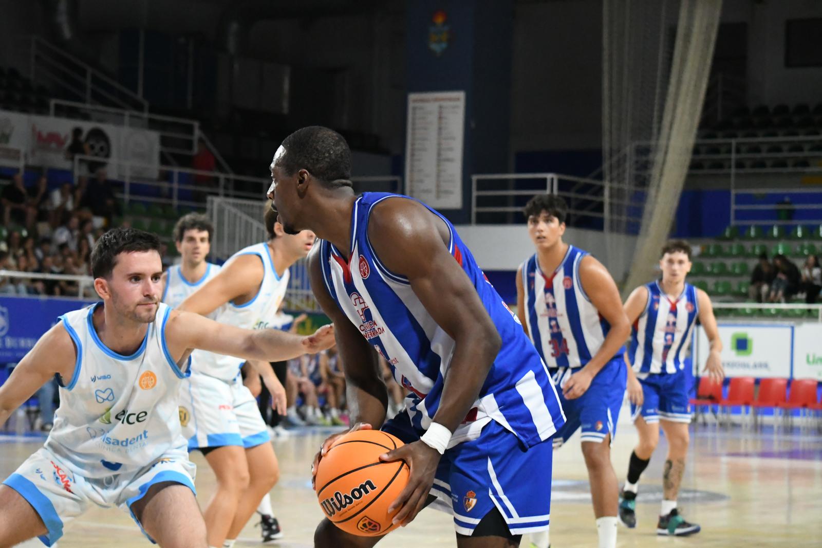 El Clínica Ponferrada consiguió la primera victoria oficial de la temporada en el Lyudia Valentín ante Marín. CPSDP El Clínica Ponferrada consiguió la primera victoria oficial de la temporada en el Lyudia Valentín ante Marín. CPSDP