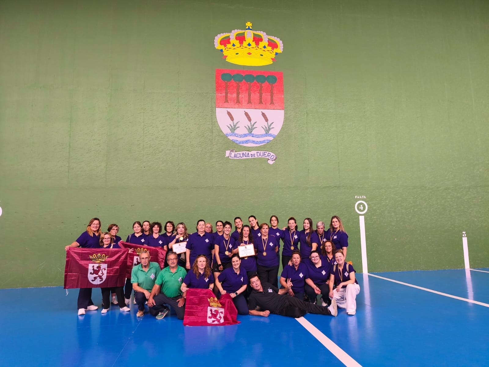 La selección provincial de bolos consiguió ocho medallas en la Copa España en Laguna del Duero. DEPORTES AUTÓCTONOS