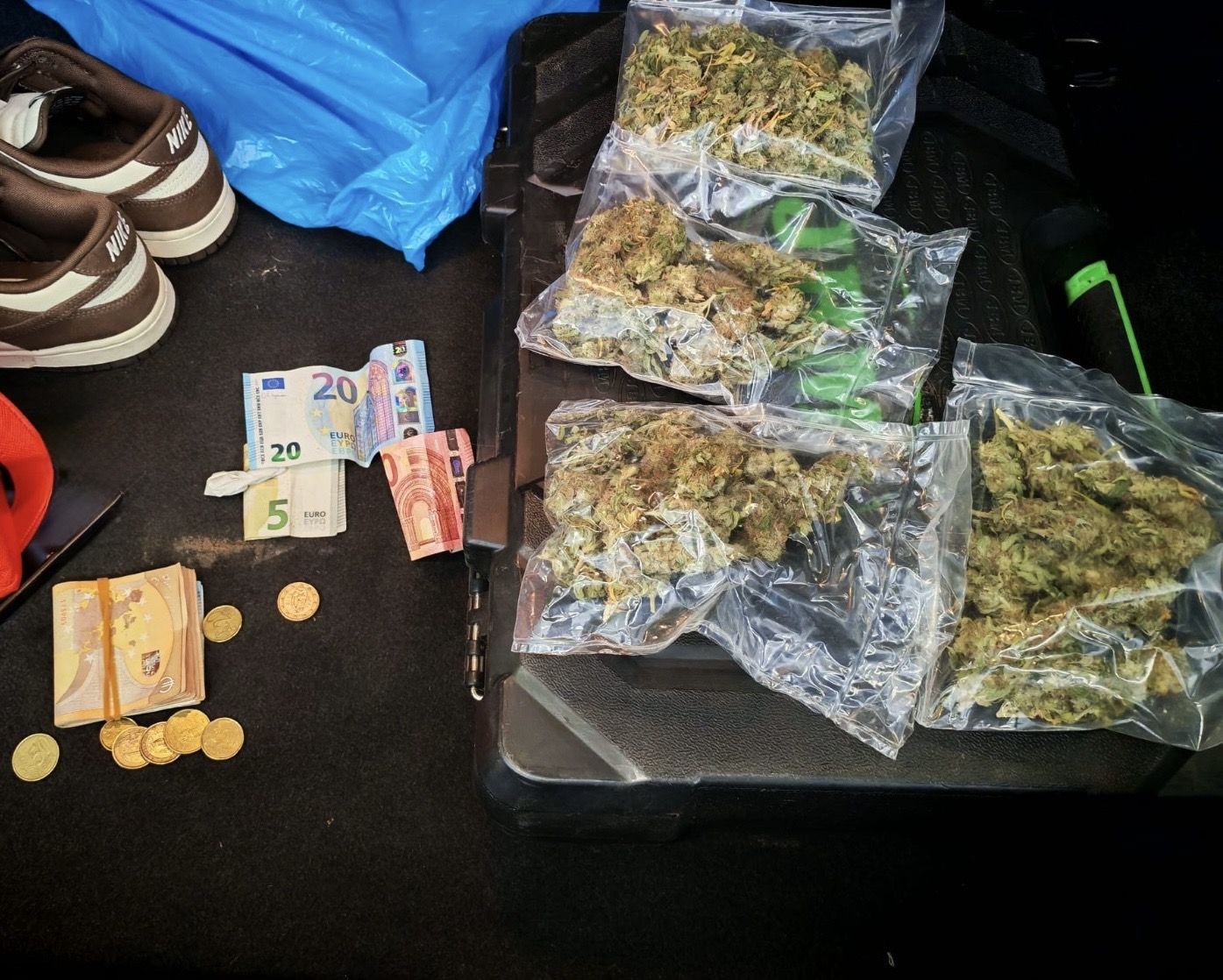 Imagen de la droga incautada por la policía local de San Andrés