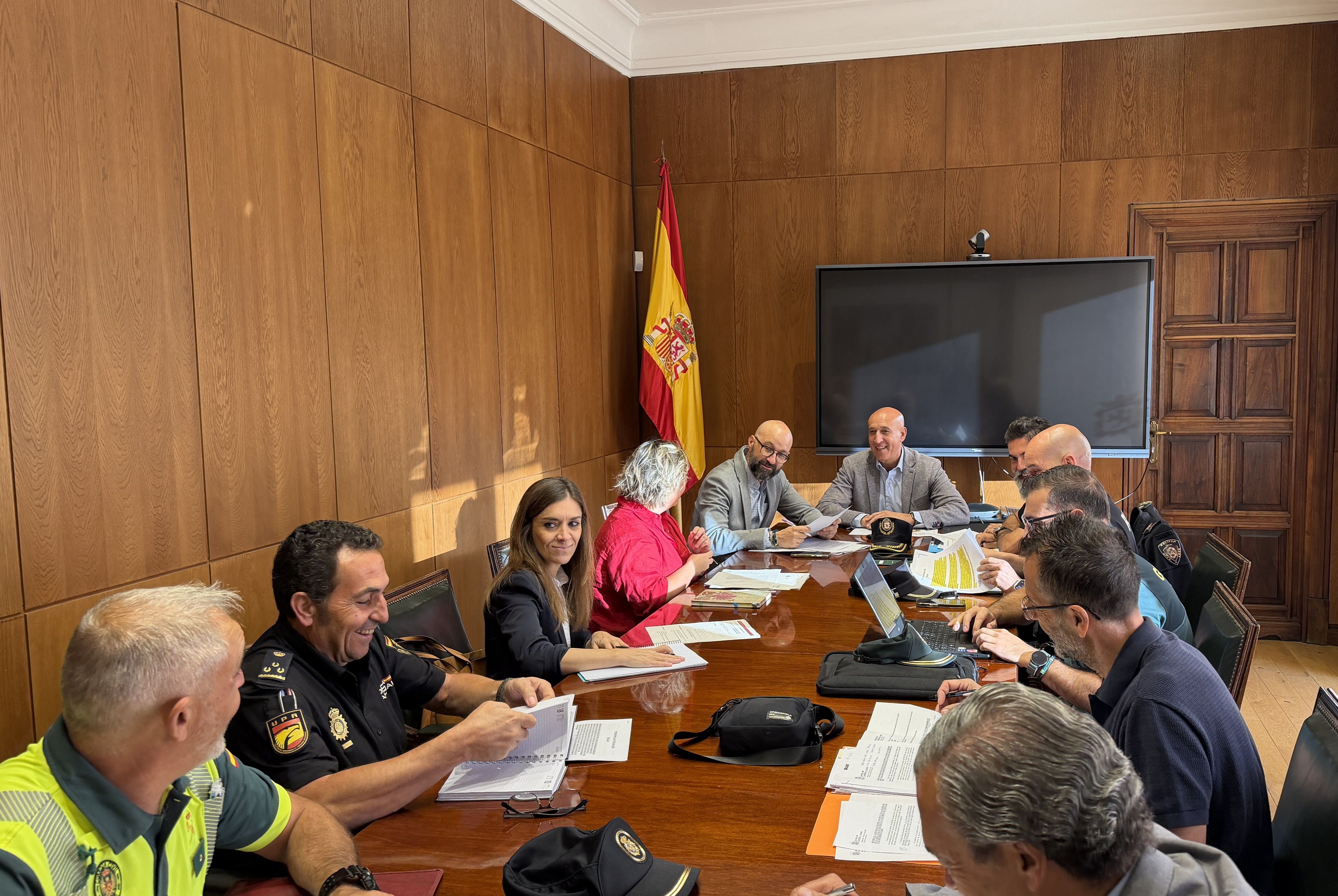 Un instante de la Junta Local de Seguridad de San Froilán de este lunes Un instante de la Junta Local de Seguridad de San Froilán de este lunes