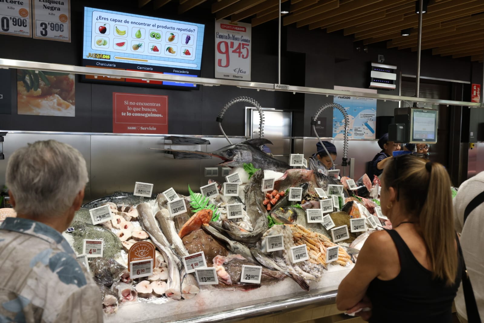 Apertura de un nuevo supermercado de Gadis en Navatejera
