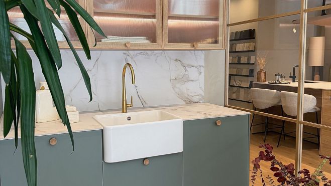 Una forma de entender la cocina basada en la personalización, la funcionalidad y el cuidado de los detalles. ANDREA MUÑOZ Una forma de entender la cocina basada en la personalización, la funcionalidad y el cuidado de los detalles. ANDREA MUÑOZ
